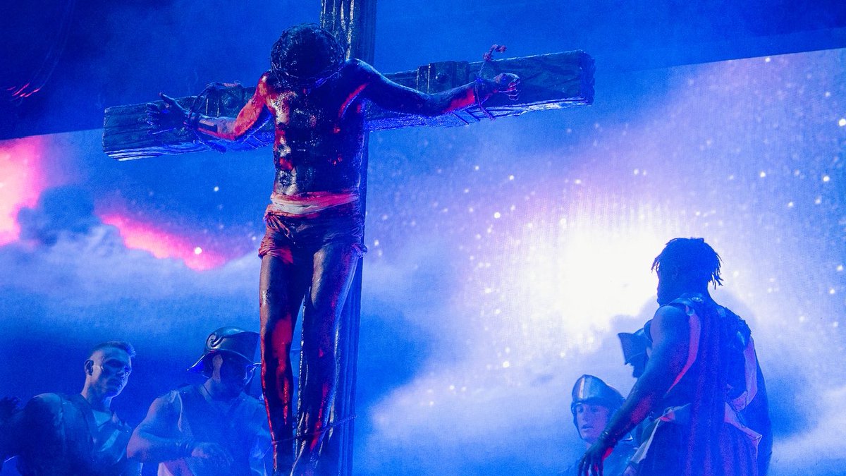 victorytulsa's tweet photo. The Cross was God’s ultimate statement on the lengths to which His love will go for humanity. 

He became a man.
He gave His life on the cross. 
He forgave our sin. 
And He wants to know us. 

He wants us to know Him.

@PaulDaugherty 
#33AD 
#Easter 
#Easter2022 https://t.co/HWc0cUFc8B