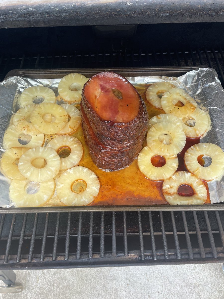 ⁦<a href="/MrKennethPowers/">Kenny F’n Powers 🥃📈💨</a>⁩ #Eat Happy Easter
