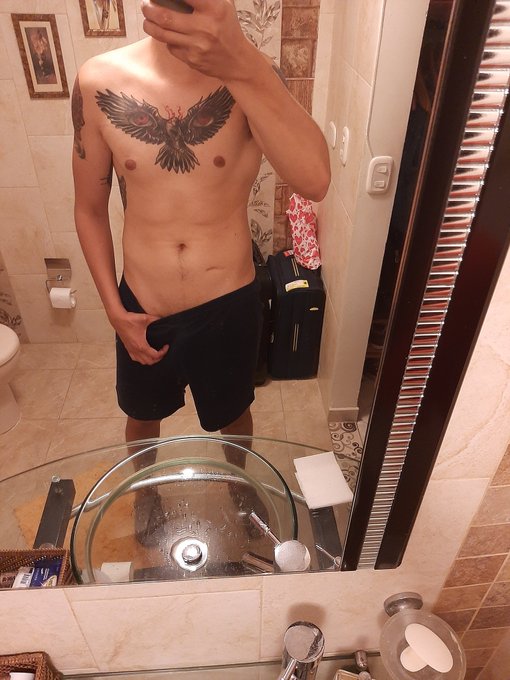 Rt and I can show you more Pokemon... 😏 #SeductiveSunday https://t.co/Pq85mZlbz5<a href="/tag/seductivesunday"class="tags">#SeductiveSunday</a>