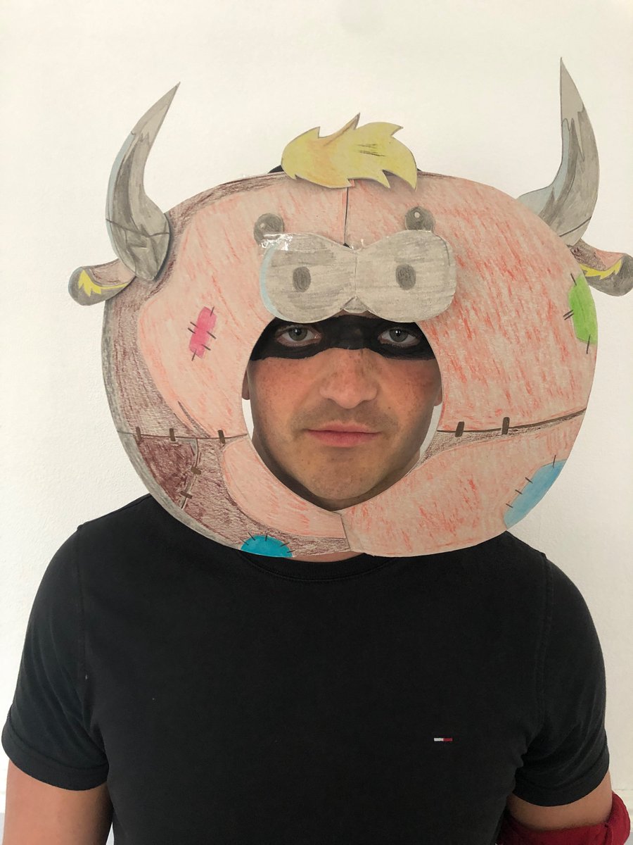 BenjaminRees17's tweet photo. @JRNYclub @PlanetXOLO this one certainly kept the kids entertained over Easter weekend… #JRNYClub #JRNYcontest #IHateMyLife 😂😂😂

Web2 me           v        Web3 me https://t.co/jvQZSk3ZF8