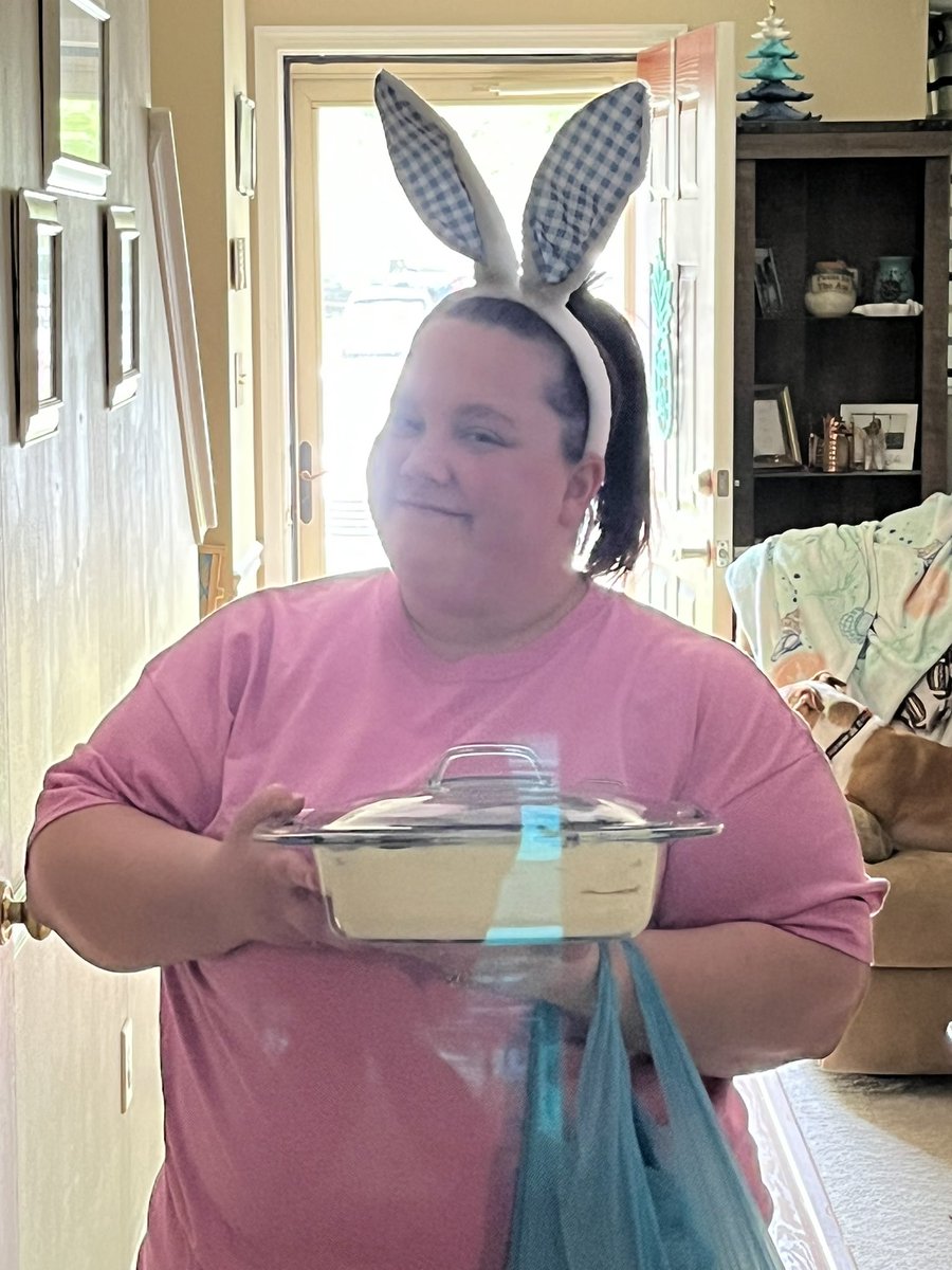 Copo_72's tweet photo. Happy Easter to all my @commanders Twitter fam from my #Family to yours! Hope all of you are having a great day! #HappyEaster #Easter #ThisIstheway #TakeCommand #HTTC #Commandalorian #DogsofTwittter https://t.co/lDRI0O9ev5