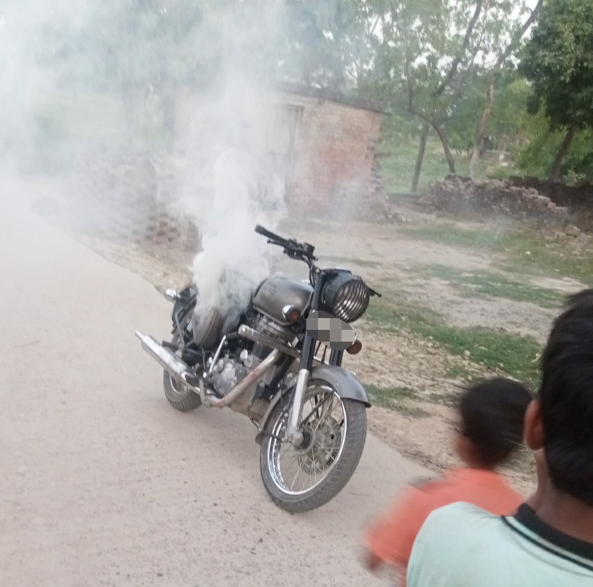 It is my Royal Enfield Gunmetal grey 350 cc bike purchase in 2019. But today one major accident of my bike. How is the smoke coming out and from where? I don't understand. Please explain @royalenfield @bulletbike