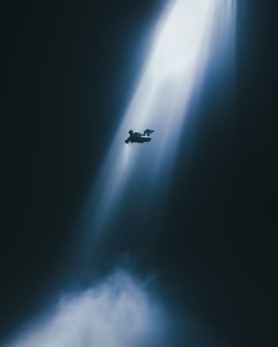 cinnadine's tweet photo. ‚Ad Infinitum‘ is now listed on @foundation !!

1/3 Ever since I became a diver, I have been drawn to Mexico to explore the freshwater caves. I had the opportunity to dive in a hidden gem located in the heart of the jungle in Quintana Roo.

https://t.co/hrzG4r9s81 https://t.co/tQQfNqnwjO
