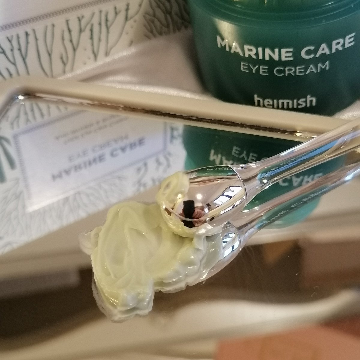 misstariray12's tweet photo. Don't miss @stylekoreanblog biggest anniversary sale!Also Heimish eye cream that saves me from having tired and puffy eyes is now $0 for those who purchased over $20.
Shop here:https://t.co/KswJx2Lo00
#stylekorean #stylekoreanblog #TryMeTweetMe #jumiso #betheskin #heimish #cosrx https://t.co/TUxFoB3v0w