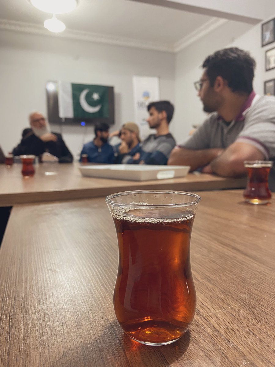 AnasMAwan's tweet photo. Pakistani students in Turkey visited @selamdernek for iftar and soon our Pakistan Chapter will be active here. Pakistani Students living in #Küçükçekmece are requested to contact them. @udeforgtr #PakistaniStudentsInTurkey https://t.co/yjQ17R0M3R