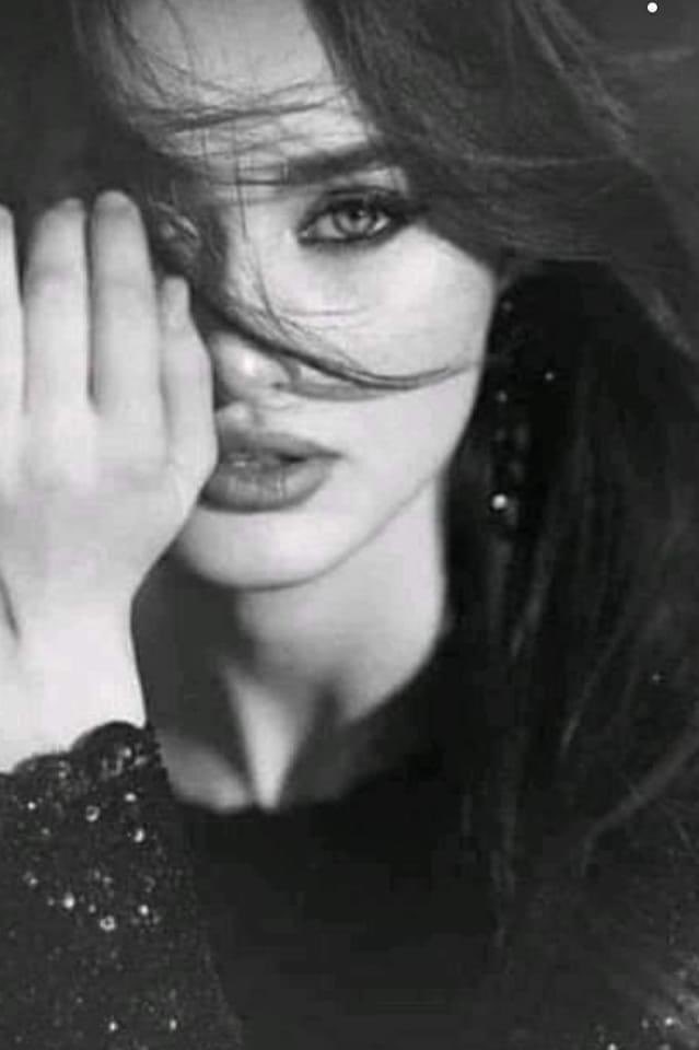joumanaaris__20's tweet photo. الكلمة الطيبة طائرٌ جميلٌ حين تُطلق سَراحه من لسَانك سَيُغرد في صدور الآخرين
هناك كلمات كَالعطور، وكَلمَاتْ كالصخور وأنّتْ الرامي، إمّـا بالعطر او
بالصخر، فـاختر مَاتحب أن يُرمى عَلـيكْ و مَايُلـيق بـك
❤️❤️❤️❤️❤️❤️❤️❤️
#تصبحون_على_ما_تتمنون https://t.co/7ib0PUOmTe