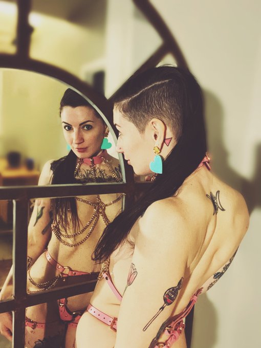 Rise for me. https://t.co/Ozhhgs00EA<a href="/tag/mvsales"class="tags"><span>#mvsales</span></a>