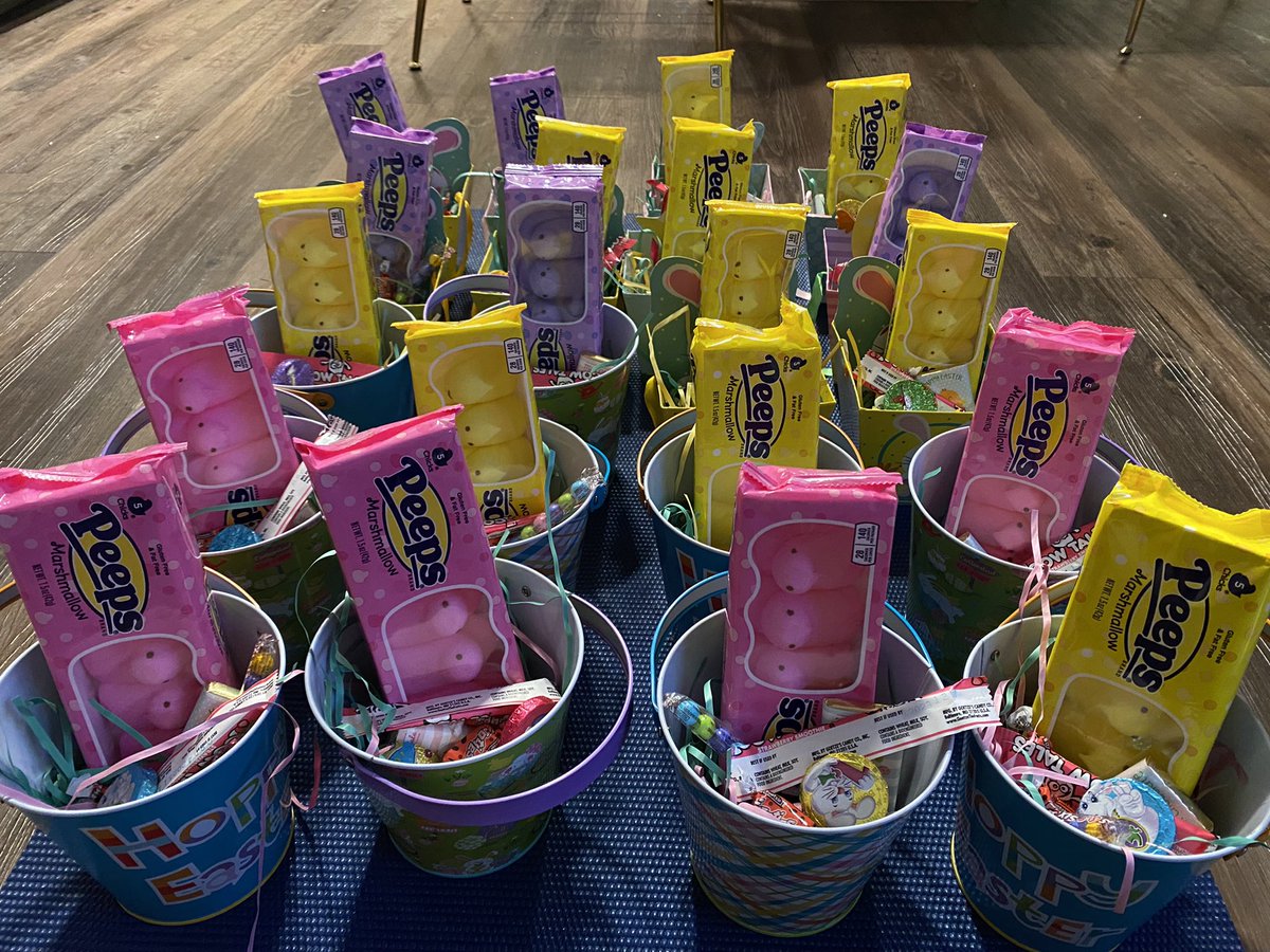 d_lushus's tweet photo. Happy Easter fam 
#peepsformypeeps https://t.co/CspIBai1qF