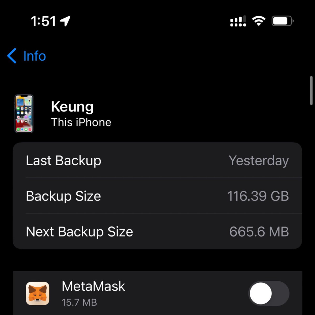 keung's tweet photo. If you are using iPhone, disable iCloud backups for MetaMask, preventing any potential losses @MetaMask 

Settings > Profile > iCloud > Manage Storage > Backups > Metamask (toggle off) https://t.co/IbQwO7zES3