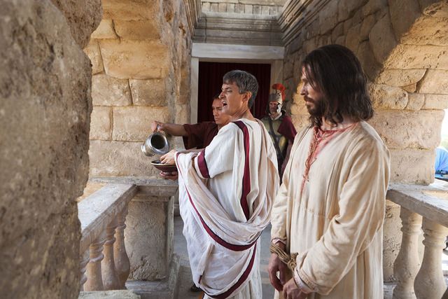 aseasidewedding's tweet photo. Pontius Pilate’s wife Claudia Procula (Latin) or Prokla (Greek) had a strong vision and has suffered many things this day because of it.  In the book of Matthew, she tells Pilate not to have anything to do with  Jesus. Because of her warning he wipes his hands of Jesus’ blood. https://t.co/DXhHHCOSZw