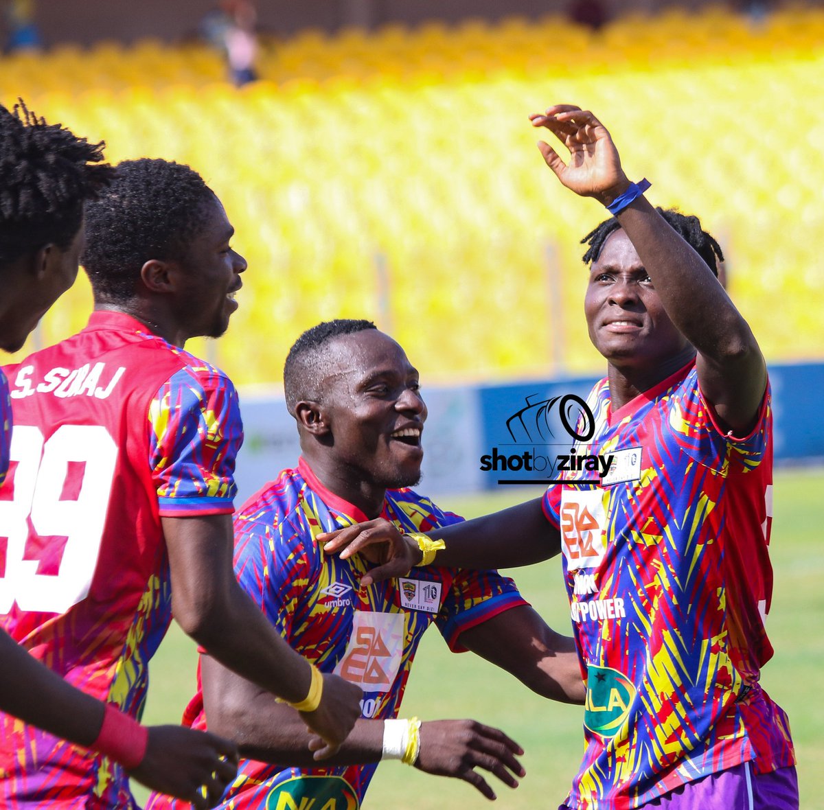 rayziray's tweet photo. The joy of re-opening your scoring account in the #GPL with a class free kick under 40secs ⚽️🏃♂️
#SamuelInkoom
#GPLwk25
#bringbackthelove
#Plus1 #HappyManBeverages
#plus1energydrink 🔥💪🏿🙏🏾 https://t.co/vJ760xF1YQ