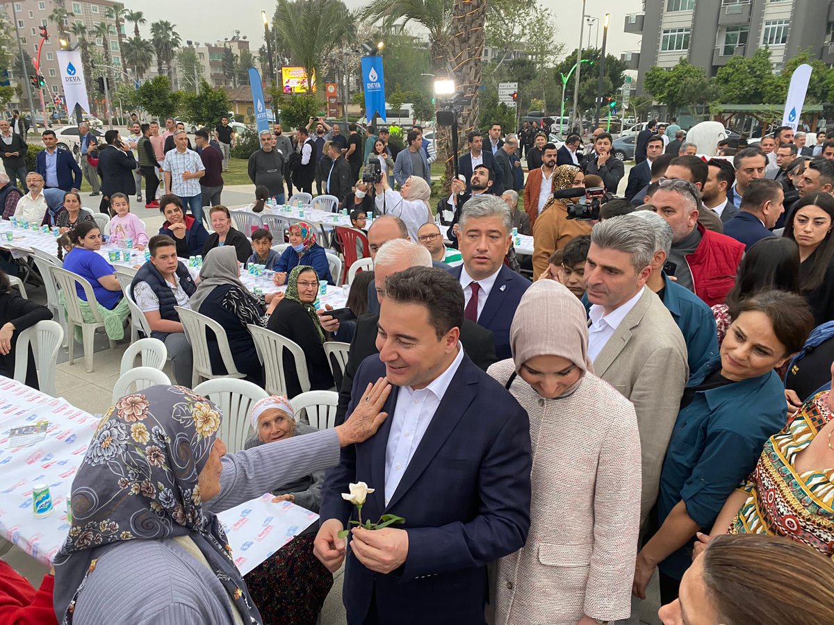 Muhabbet dolu iftarımızı Ceyhanlı hemşehrilerimizin yoğun katılımlarıyla gerçekleştirdik.

Bu pazar seçim olsa DEVA hazır, Ceyhan hazır!