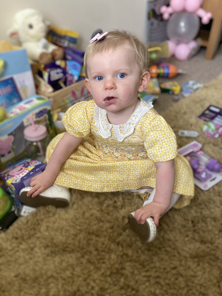 kim_markham's tweet photo. Easter weekend with munchkin! #milkshakemusical #bostonparkfarm #Easter2022 #family 🥰 @mattwilson1882 https://t.co/7ogWpd55Jc