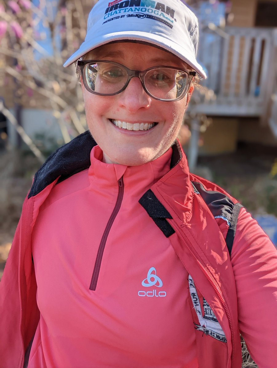 mostlyirun's tweet image. Spring running can still have blustery cool days. @OdloUs essential half zip running top feels great on those days! #runchat #ad