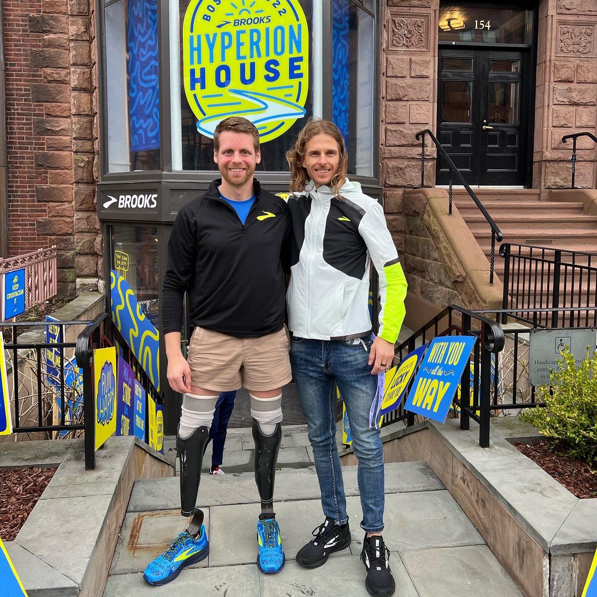 michaelroeger's tweet photo. Has been fun hanging out at the @brooksrunning Hyperion House here in Boston over the last few days. Such an amazing team and people. 🚀
.
.
.
#brooksrunning #hyperionhouse #brooks #coffee #running #boston #marathon #bostonmarathon #runhappy https://t.co/VyDPAskXWz