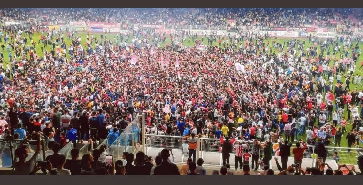 evdilayildiz72's tweet photo. Yıllardır Bugunu Bekledik.
#ŞampiyonBatmanPetrolSpor
#Tebriklerpetrolspor https://t.co/6Gfgy9HkP8