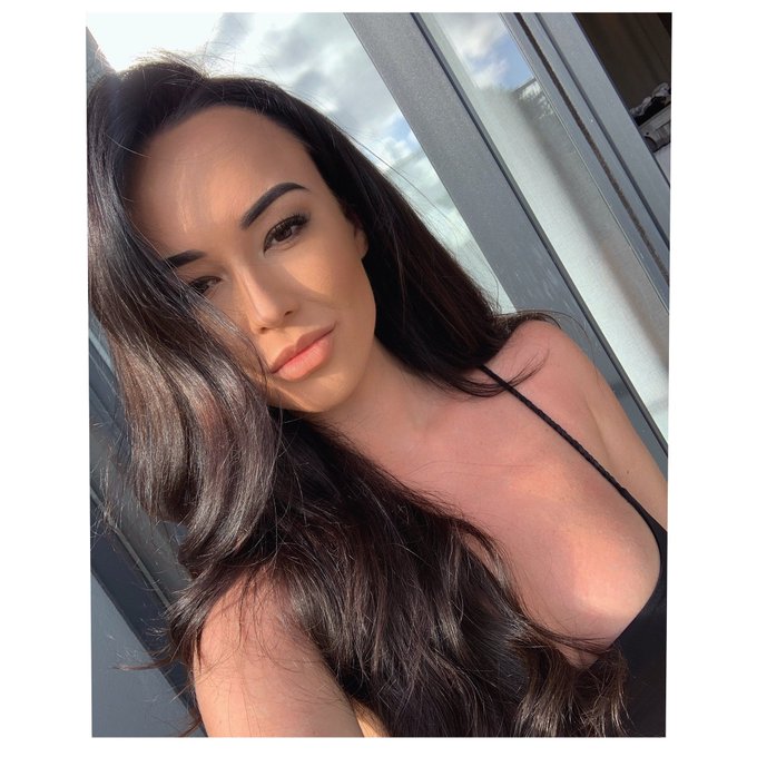 🐰HAPPY EASTER🐰 IM BACK ON ONLYFANS &amp; OFFERING DISCOUNTED SUBSCRIPTIONS FOR THE NEXT 24HRS!! DON&rsquo;T MISS