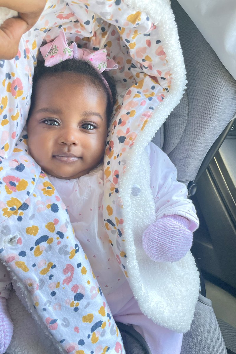 ydcoal's tweet image. I understand… I understand it all. Now that I have my beautiful daughter, I never ever want to let go. I now understand the heartache every parent feels when they give out their daughters.