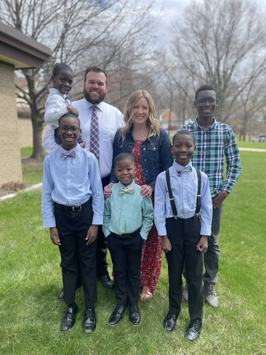 TimBrokke's tweet photo. “And we are raised with Him, Death is dead, love has won Christ has conquered; And we shall reign with Him, For He lives, Christ is risen from the dead!” https://t.co/lDi82pmLiK
