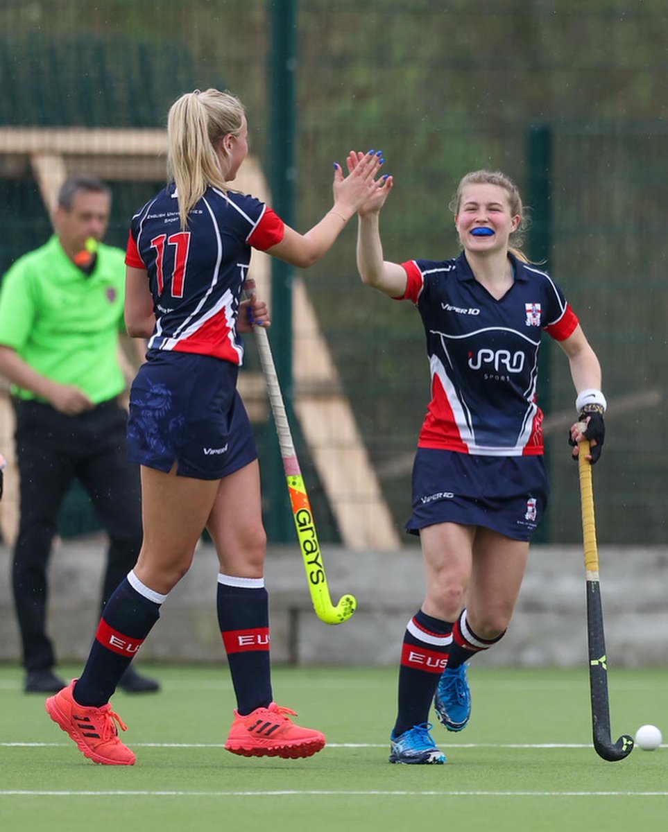 Women’s Hockey 🏑 | A huge congratulations to our Women’s Hockey Squad who have continued their fantastic form 👏 

Earlier this week, the squad came away with 3/3 wins ✅

🤩 4-0 against <a href="/AoC_Sport/">AoC Sport</a> 
🤩 4-1 against St Albans
🤩3-1 against @aoc_sport

♥️🤍