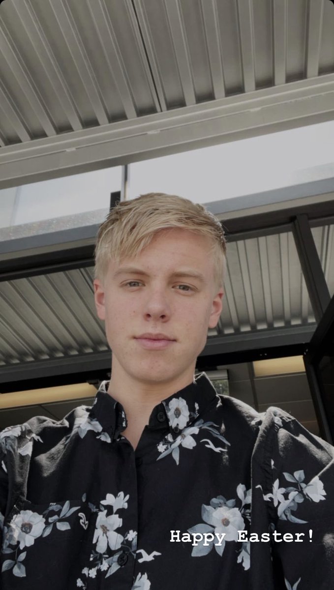 carsonBRfans's tweet photo. Happy Easter 🐇❤️                                     🇧🇷: Feliz Páscoa 🐇❤️ @carsonlueders https://t.co/lxR6zVCGqF