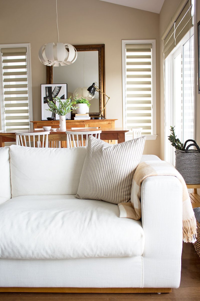 aprettyfix's tweet photo. I'm sharing my low-cost, neutral (yes, neutral!) spring home tour this weekend #ontheblog --> https://t.co/EqIRIB7rTz #springhometour #neutralhomevibes #modernfarmhouse https://t.co/vcoq5vB0Nq