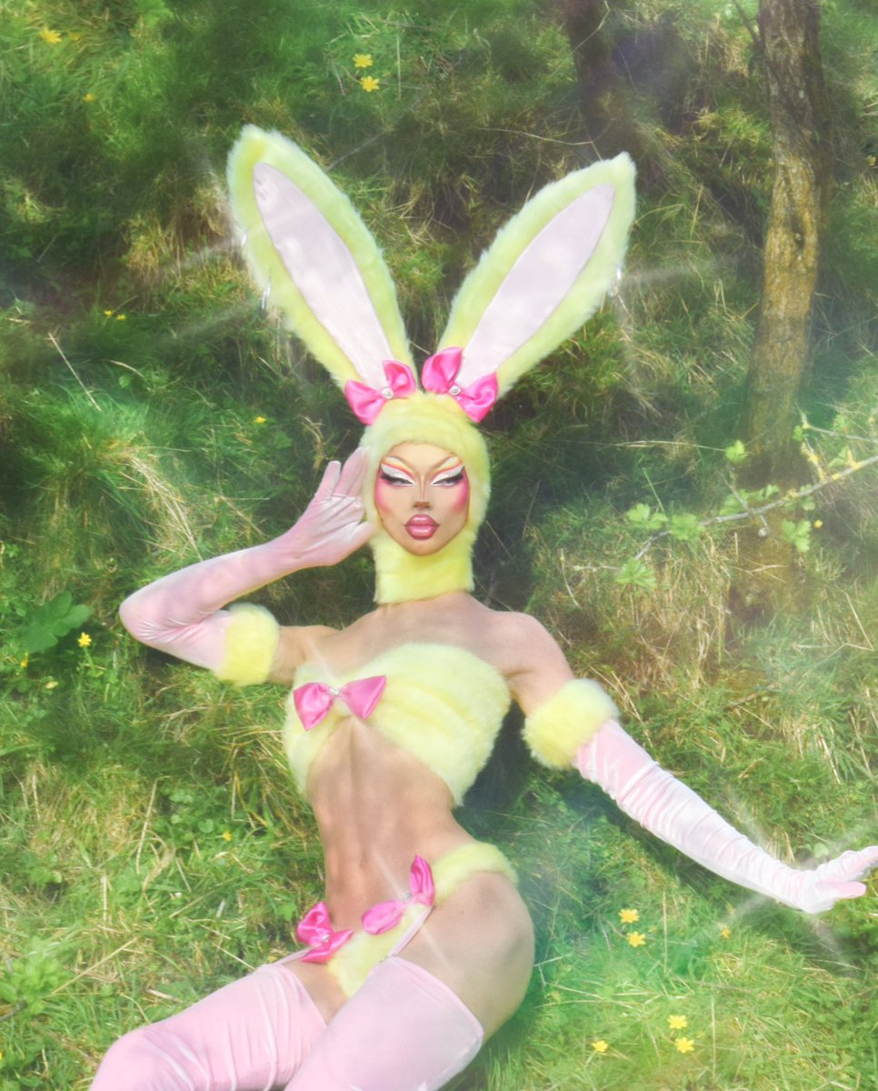 smintyd's tweet photo. feeling seggsy 🐰 https://t.co/d3wE0grFDl