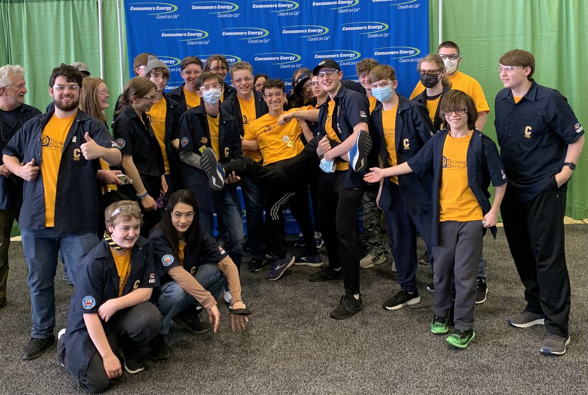 HilbertLinda's tweet photo. After many “Technical Difficulties”, @frc1502 is headed to the World Championships in Houston!  Good Luck to all the teams and thanks @ChelseaRobots @ChelseaSchools @ConsumersEnergy for all the support! https://t.co/pbYhab2MZB