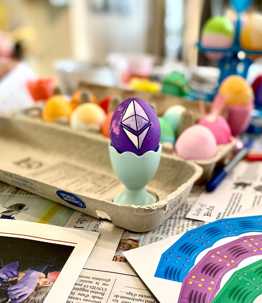 No bunny loves an Eth-ster egg like we do. #Ethereum #Easter #EggDecoratingTips #cryptocurrency #DeFiProject #eggday