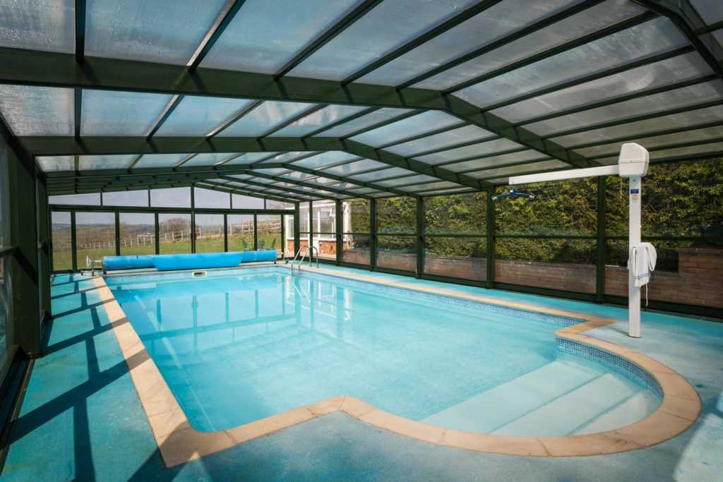 CHuC_org_uk's tweet photo. South West - #Devon - #Otterton Clare's Place
#SelfCatering holiday cottage with #ceilinghoist #ceilinglift and accessible pool with #hoist. Sleeps 8. Hoists in 2 bedrooms and wet room with #changingbench.
More info on #CHuC website : https://t.co/o8n02K5JSY https://t.co/fc1R8q2pmS