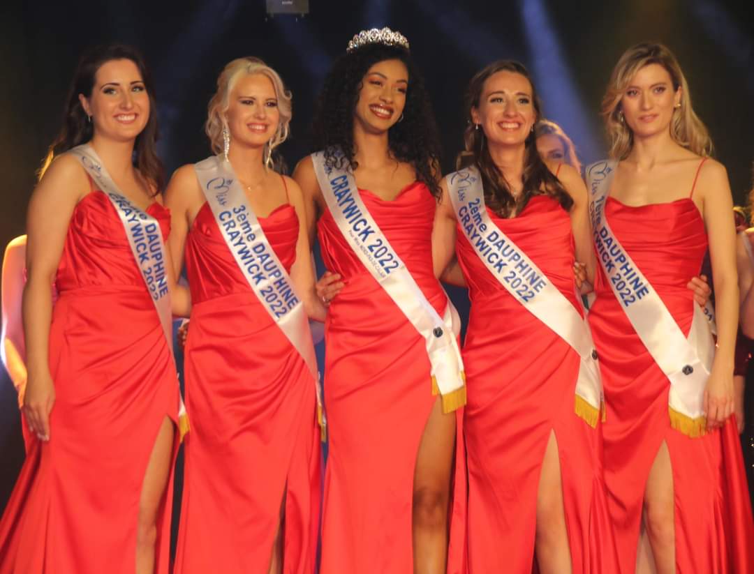 GENSric3's tweet photo. Magnifique soirée pour le concours de Miss Craywick. Bravo à Annie pour cette superbe soirée🥰😘
#craywick #missfrance2022 https://t.co/hHUihsIhvy