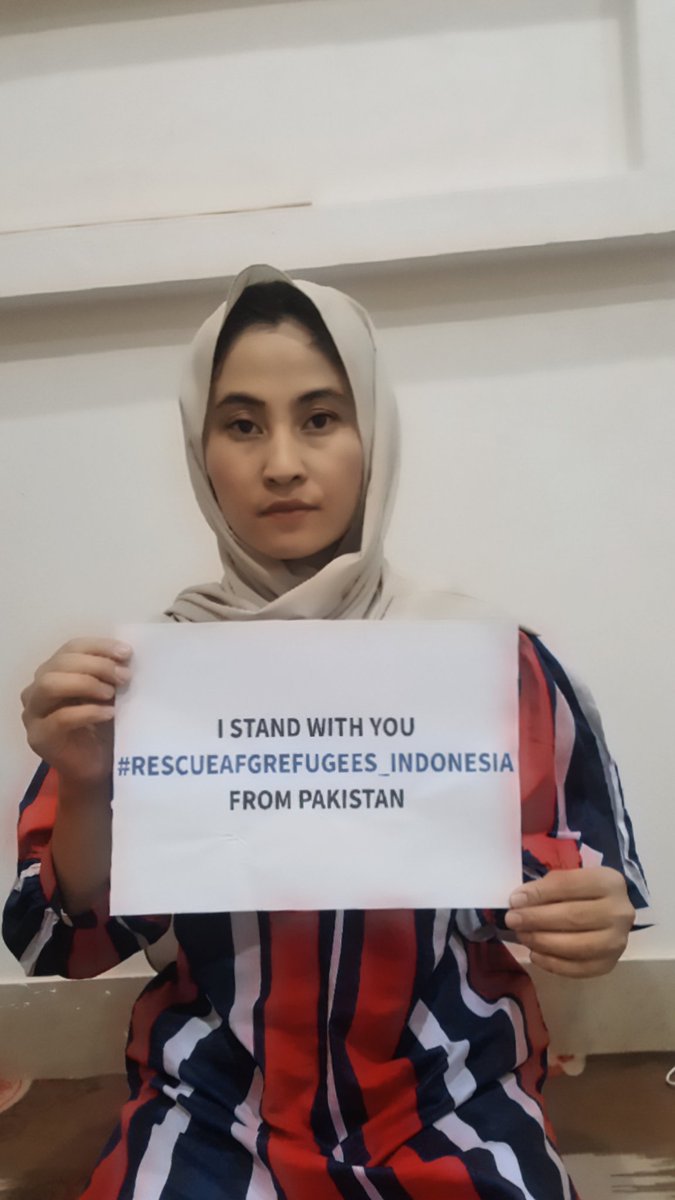 NazAhmadi143's tweet photo. We Are Also Human Bold And Brilliant And will  Rise Always From The Ashes Of Our Doubt To Wield Our Differences
Not As A Weakness
But
As A Swords To Take Our Beauty Back.
#RescueAfgRefugees_Indonesia https://t.co/9q9xydjMji
