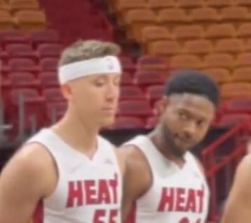 MiamiHEAT's tweet image. We all knew what time it was when he showed up in this. #HeadbandDuncan
