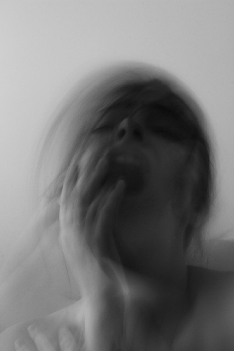 KMR_Photography's tweet photo. A Lack of Touch. Self-Portraits, 2022. https://t.co/2hPf4cTai5