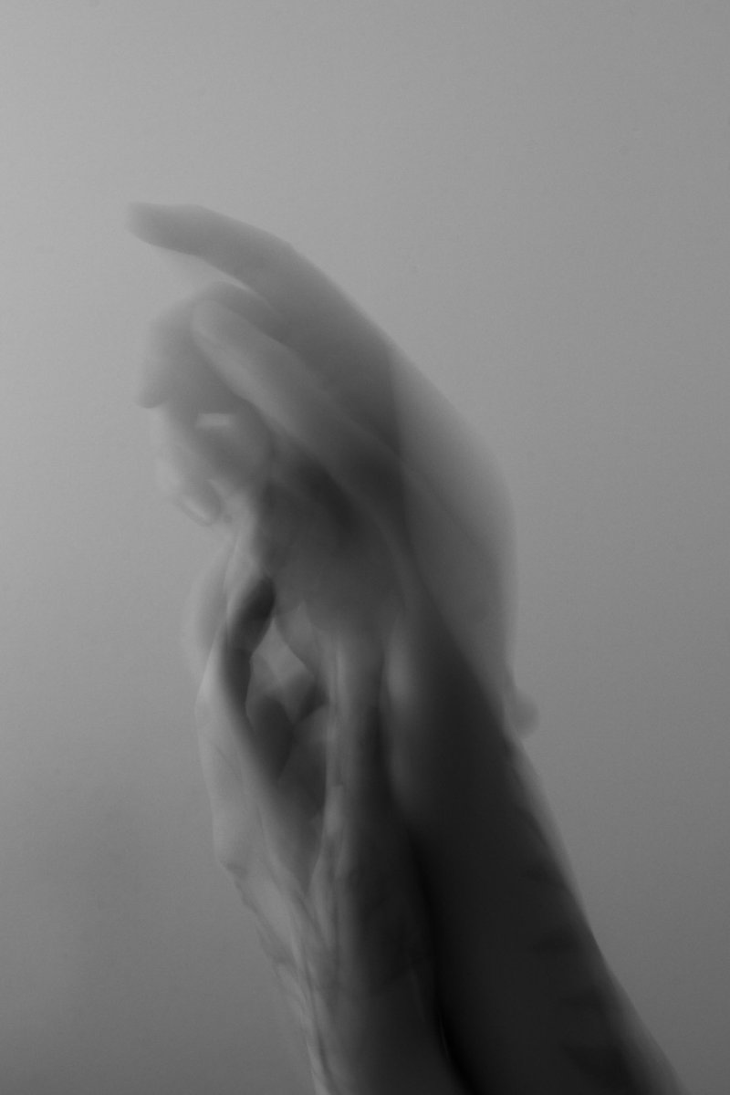 KMR_Photography's tweet photo. A Lack of Touch. Self-Portraits, 2022. https://t.co/2hPf4cTai5