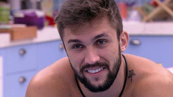 Dantinhas's tweet photo. ARTHUR foi o décimo quarto eliminado da última edição 

#BBB22 https://t.co/tUCWczHLCG