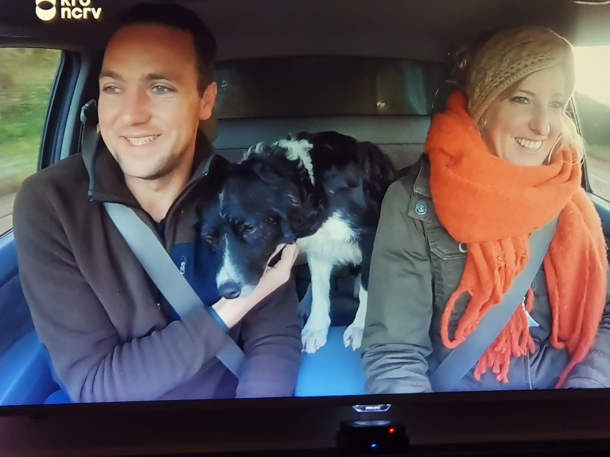 Ik voel dat er iets is tussen ons. Een hond. #boerzoektvrouw