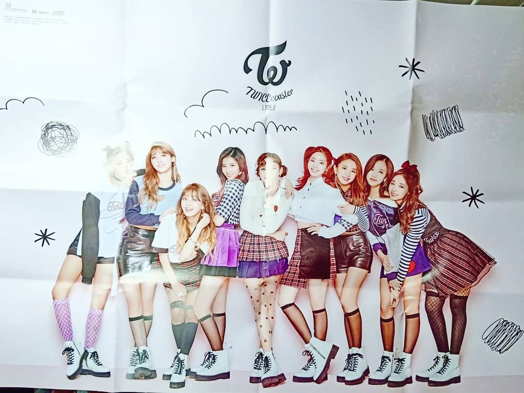 small_snail985's tweet photo. 🍭開箱特別專輯《TWICEcoaster : LANE 2》
1. Knock Knock
2. Melting
3. TT
4. 1 TO 10
5. PONYTAIL
6. JELLY JELLY
7. PIT-A-PAT
8. NEXT PAGE
9. ONE IN A MILLION
#twice #twicecoasterlane2 #knockknock #albumunboxing #nayeon #jungyeon  #momo #sana #jihyo #mina #dahyun #chaeyoung #tzuyu https://t.co/zmc4QO70Rx