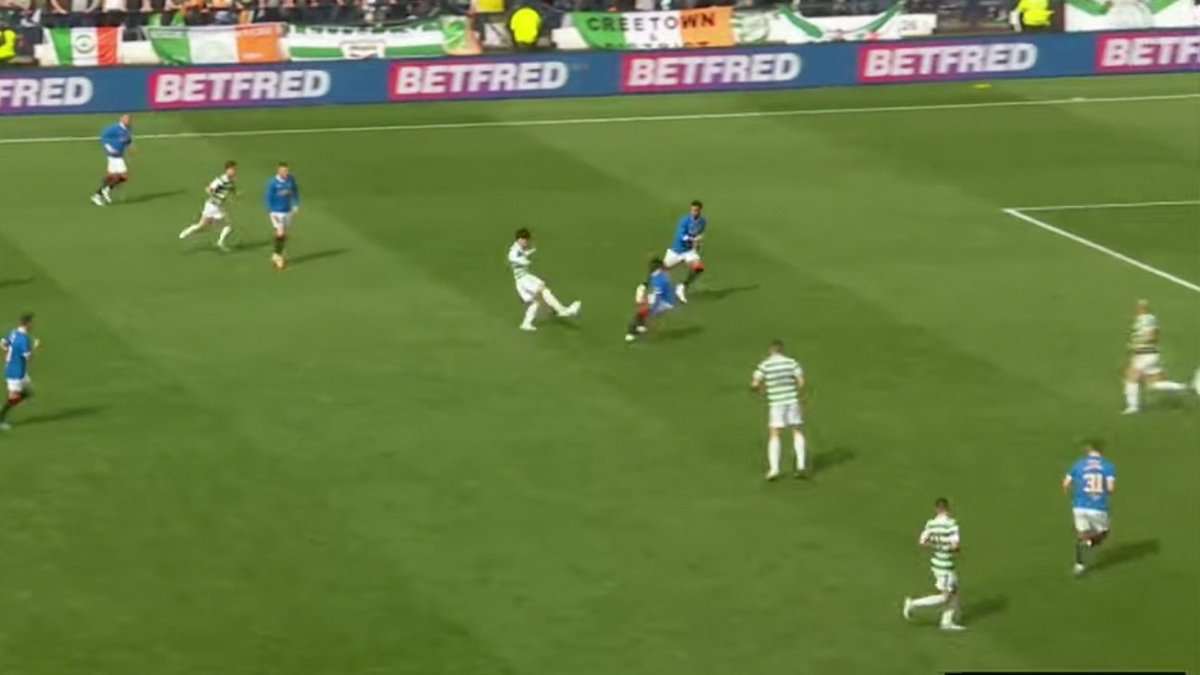 PenaCartel's tweet photo. All the complaints about a razor tight offside, but not a peep about their best chance from open play coming from their striker being a full 3 yards offside 😄 https://t.co/ruAl3tkPcY