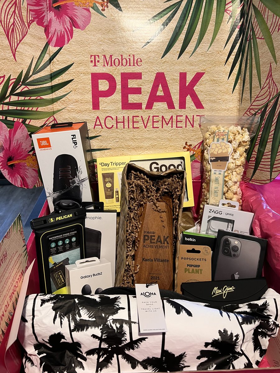 Words cannot express how grateful I will always be to not only have been nominated but selected for #PEAK . T-Mobile not only shows appreciation through the trip to Hawaii but to receive these gifts also puts me in awe. Thank you, to all who support me 💖