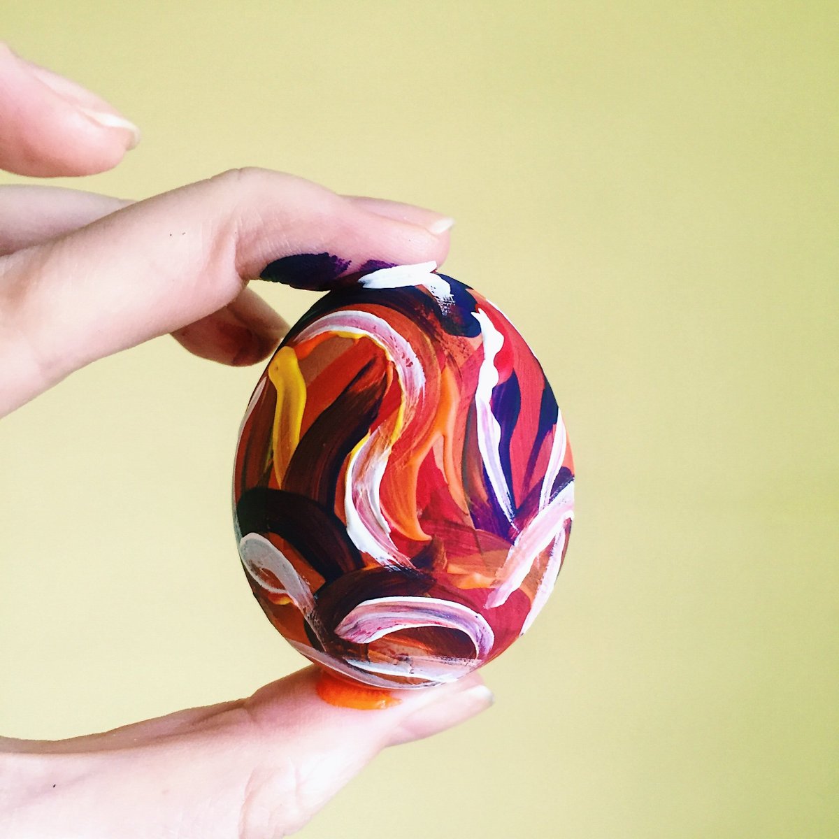 Celebrating the holiday with color &amp; design... Happy Easter everyone! 🌷🐣☀️ #DesignInspiration #EatPrintLove