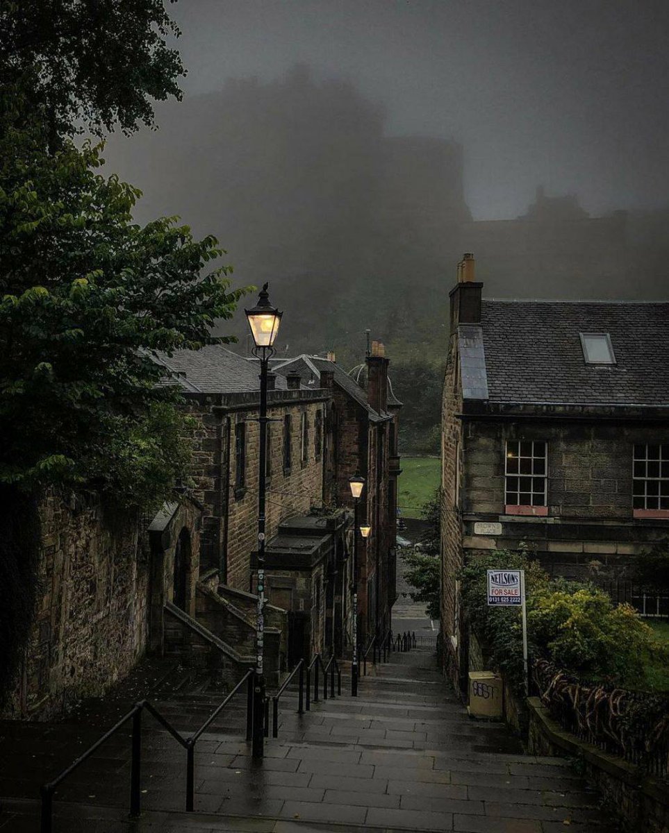 acid666host's tweet photo. Edinburgh, Scotland https://t.co/iKauQU6pDS