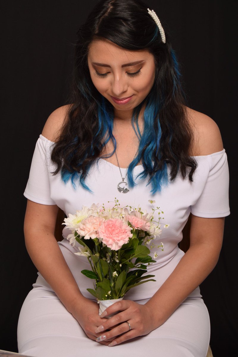 ZamNicole810's tweet photo. Lista para cuando @Stray_Kids anuncie concierto en México , porque Chan
 pidió que fuéramos de novias ❤️
#SelfieForChan https://t.co/88bwY80mWY