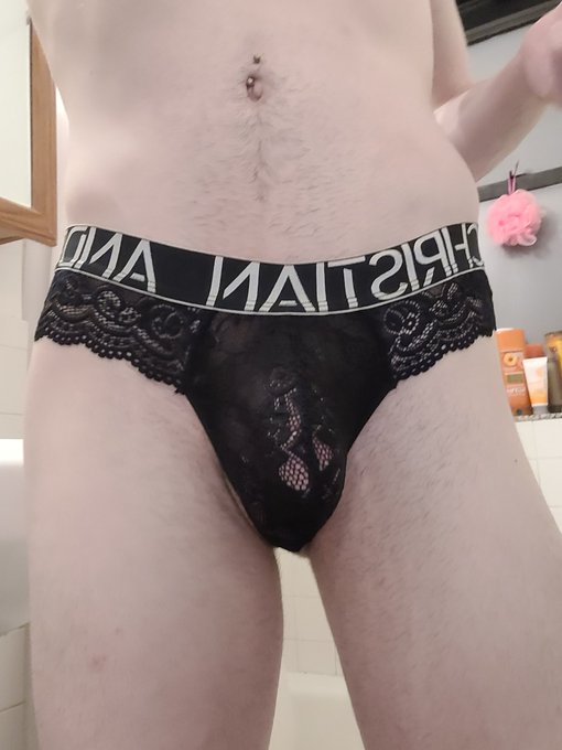 2 pic. I love lace and I love thongs, this is the best of both~ https://t.co/h5o8JIDlKy