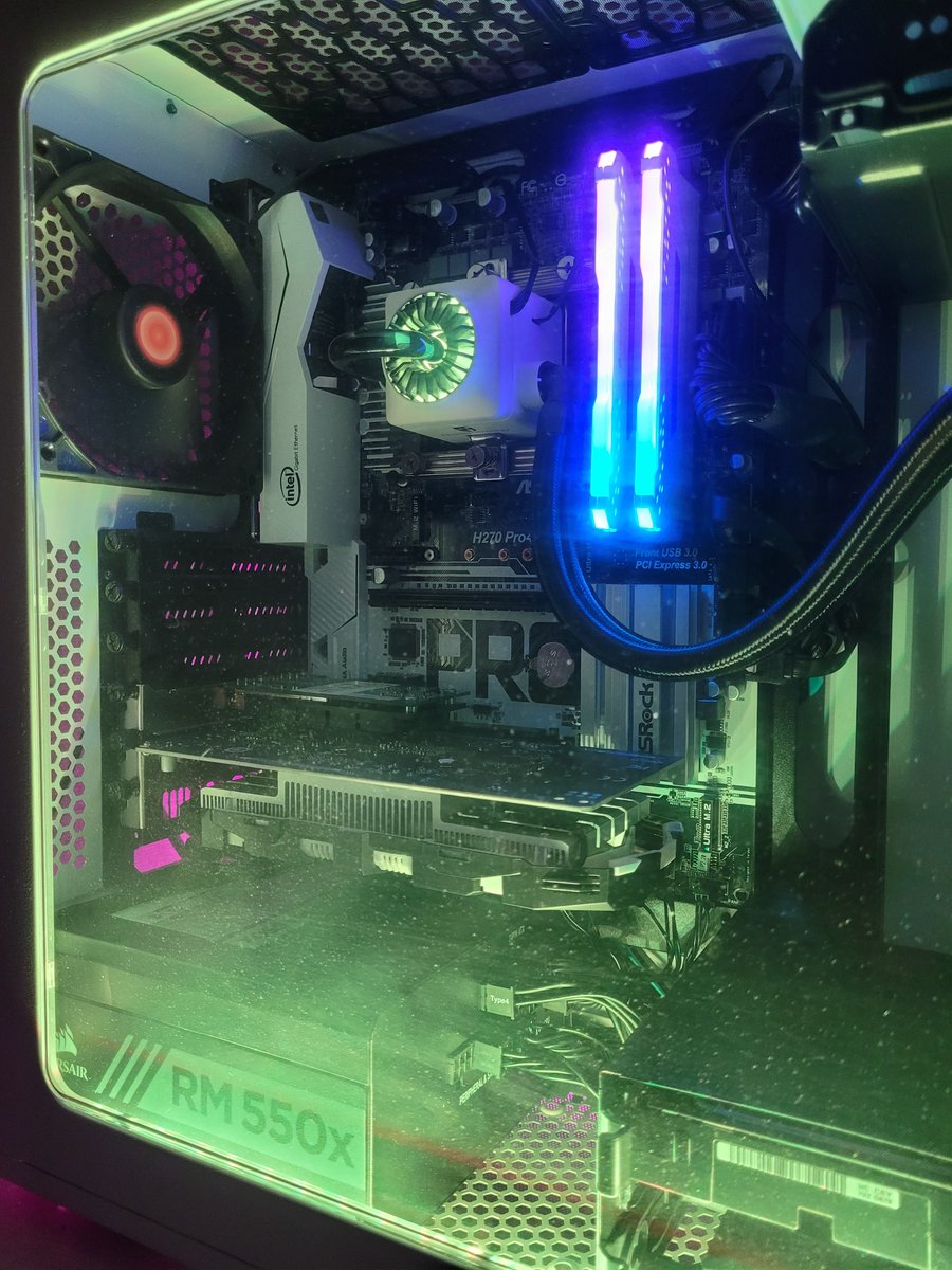 CardinalCoder64's tweet image. Selling my computer locally, gonna start from scratch and rebuild my setup. Powerless Chaos updates will have to wait a little while longer because of this unfortunately. Here&apos;s some pics of my current setup: