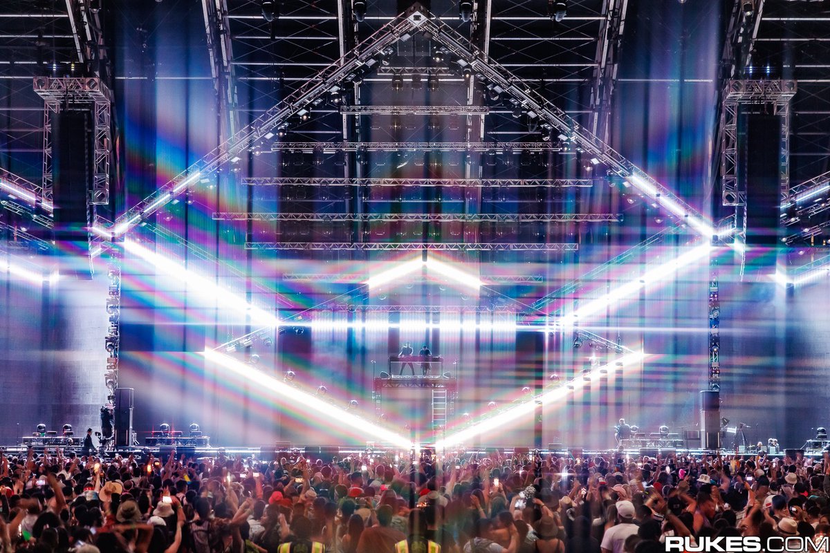 SlanderOfficial's tweet photo. COACHELLA WE ARE STILL SPEECHLESS https://t.co/QB81AQnZLg