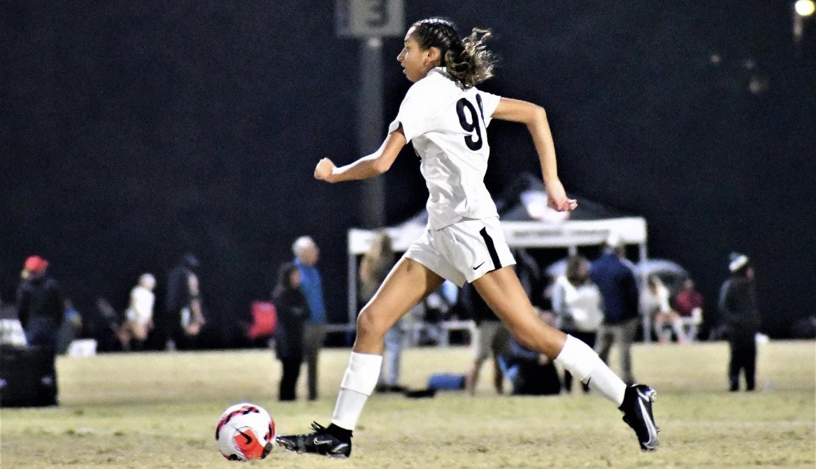 SSCtrojansWSOC's tweet photo. 🚨Welcome Maleah Moya, @MaleahMoya, to the Trojan Family!!! Byron Nelson, TX  ➡️ SSC 
#202️⃣2️⃣Vision👀
@Bobcatsoccer2 
@04Dksc https://t.co/075KW55wqT