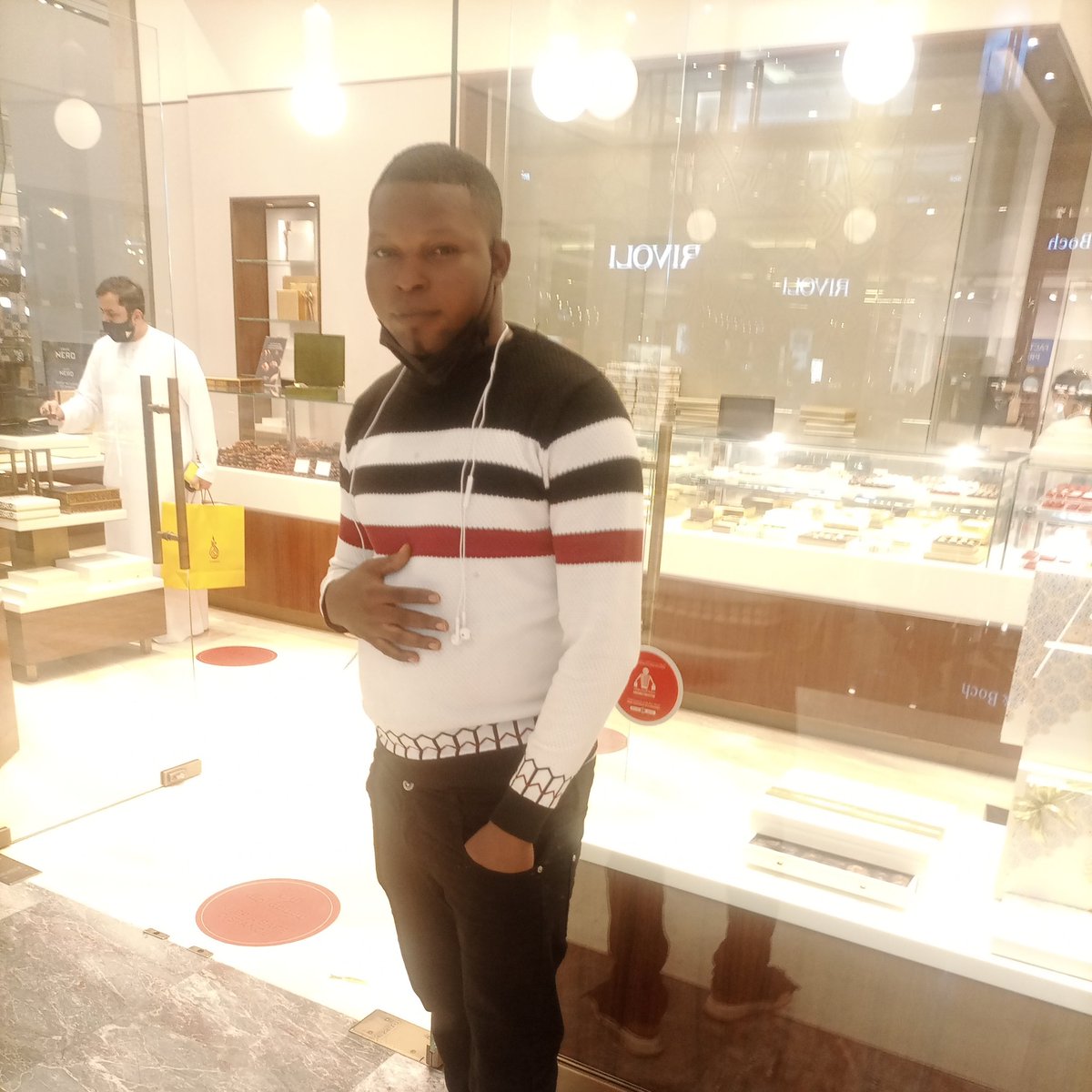 EverbestMuch's tweet photo. #NewProfilePic https://t.co/vNMX8r4Dn3