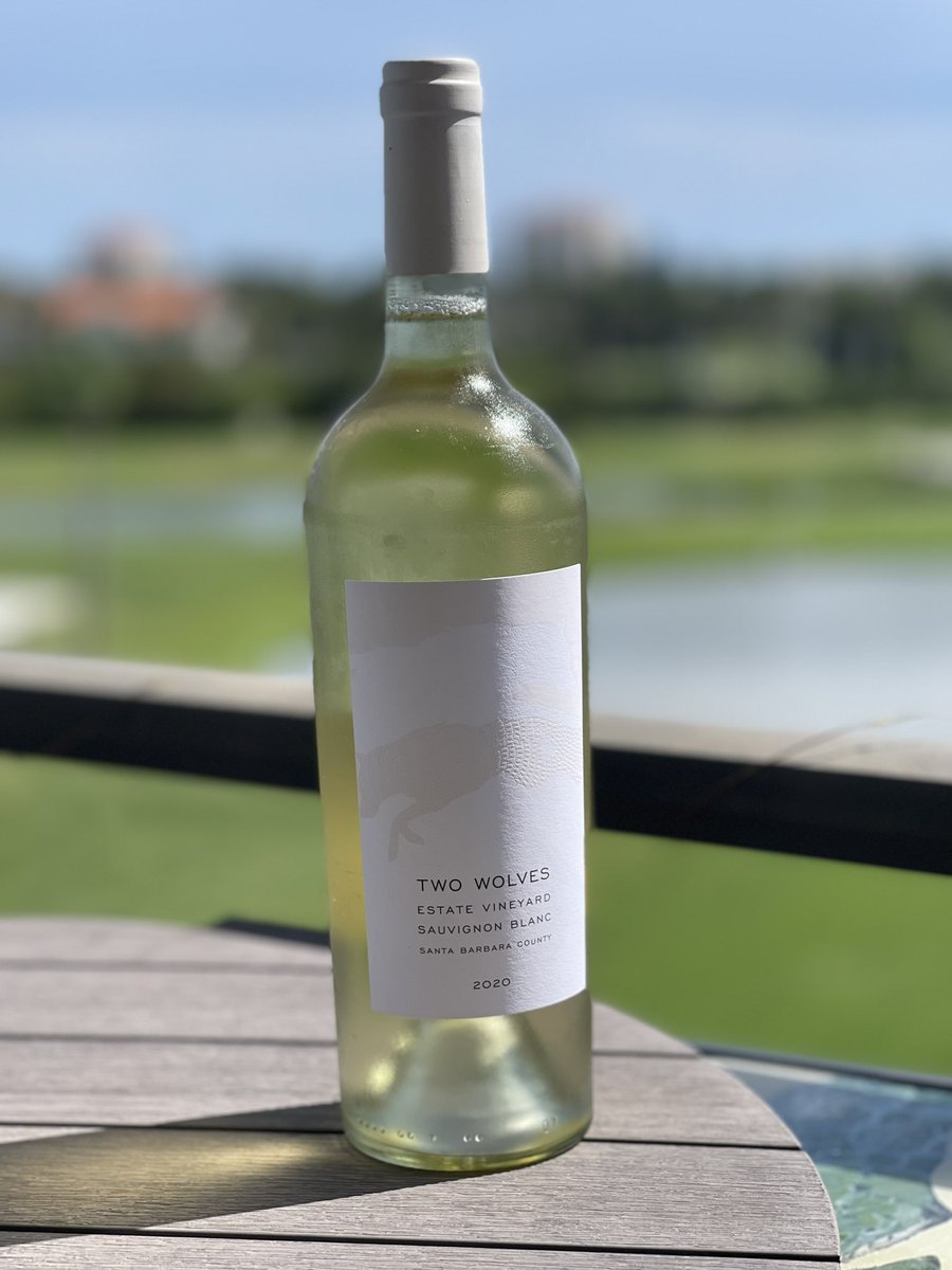 DLB517's tweet photo. Happy Easter &amp; Passover! Homemade Truffle Mushroom Risotto with Butter Poached Lobster &amp; paired perfectly with @twowolveswine #savignonblanc #Easter   #Passover   always celebrated both! https://t.co/G7G0WimrTy