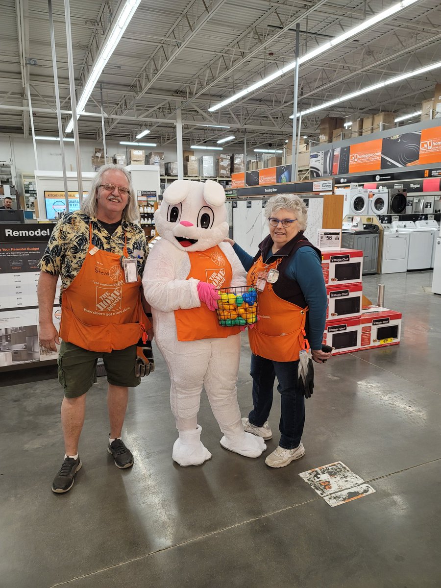 Burgers, Hot Dogs and The Easter Bunny - Happy Easter From 2843!!! <a href="/belford_melissa/">Melissa Beth Belford</a> <a href="/BurroughsPaul/">Paul Burroughs</a> <a href="/DillonTHD/">Dillon Musilek</a> <a href="/john_haussner/">John Haussner</a> <a href="/JosephDepot/">Joseph Snethen</a>